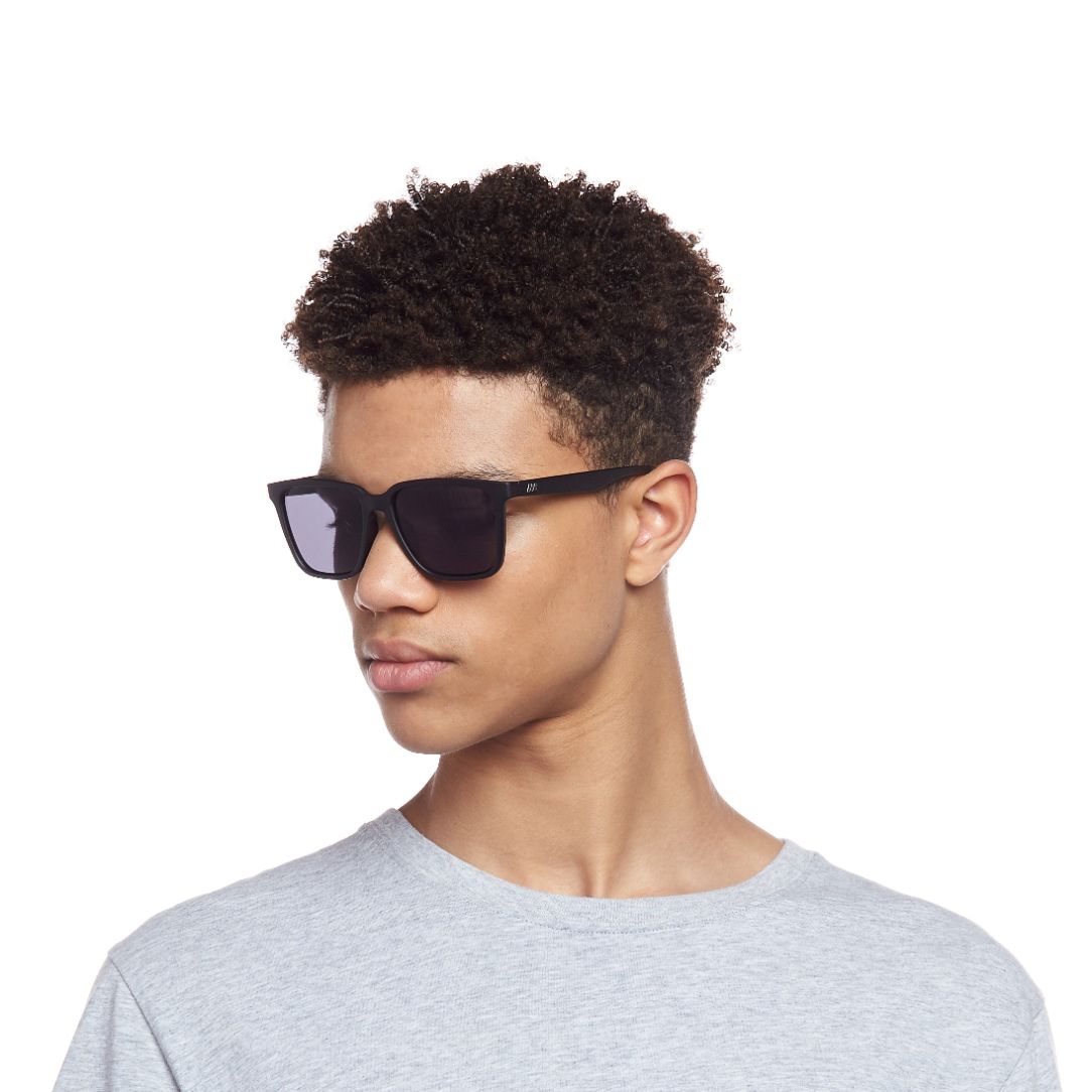 #color_MATTE BLACK-SMOKE MONO