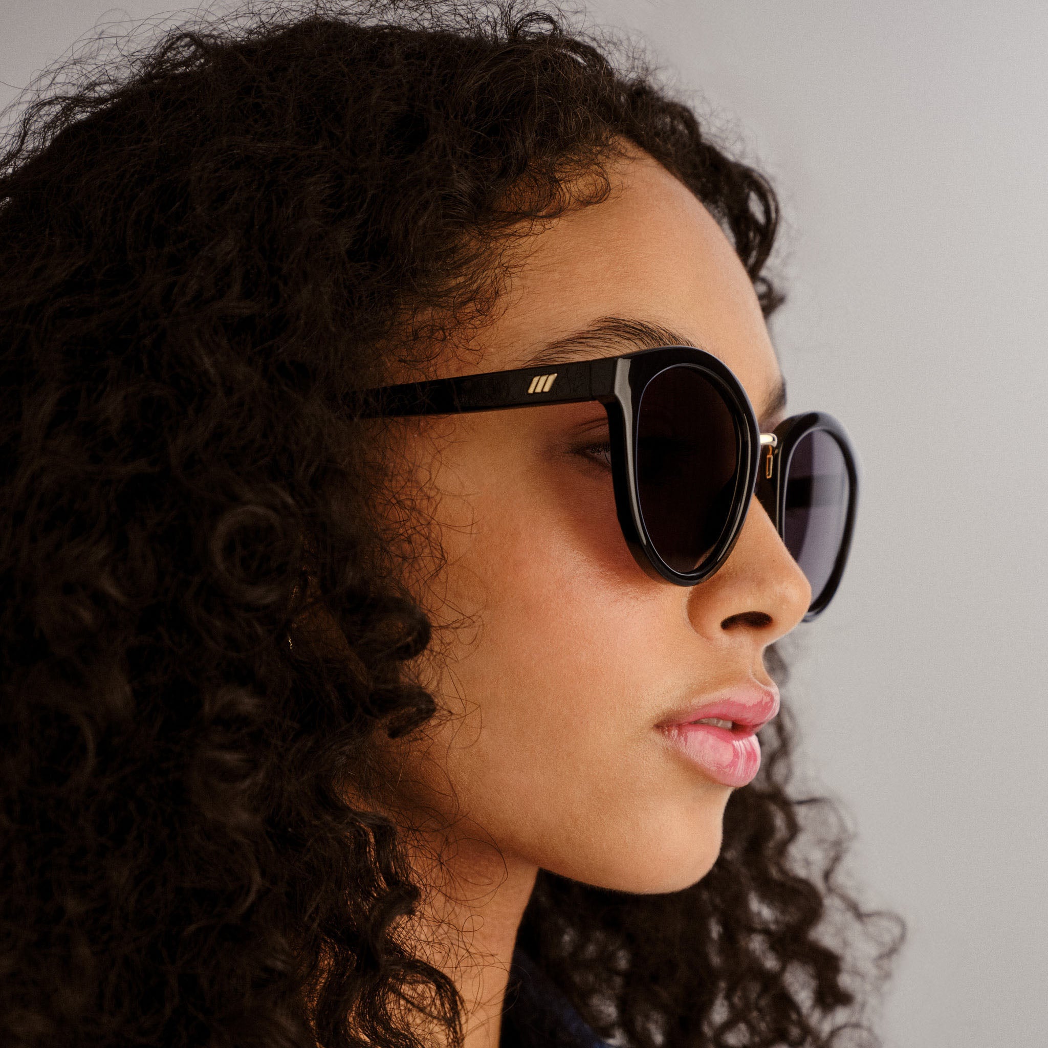 #color_BLACK-SMOKE MONO