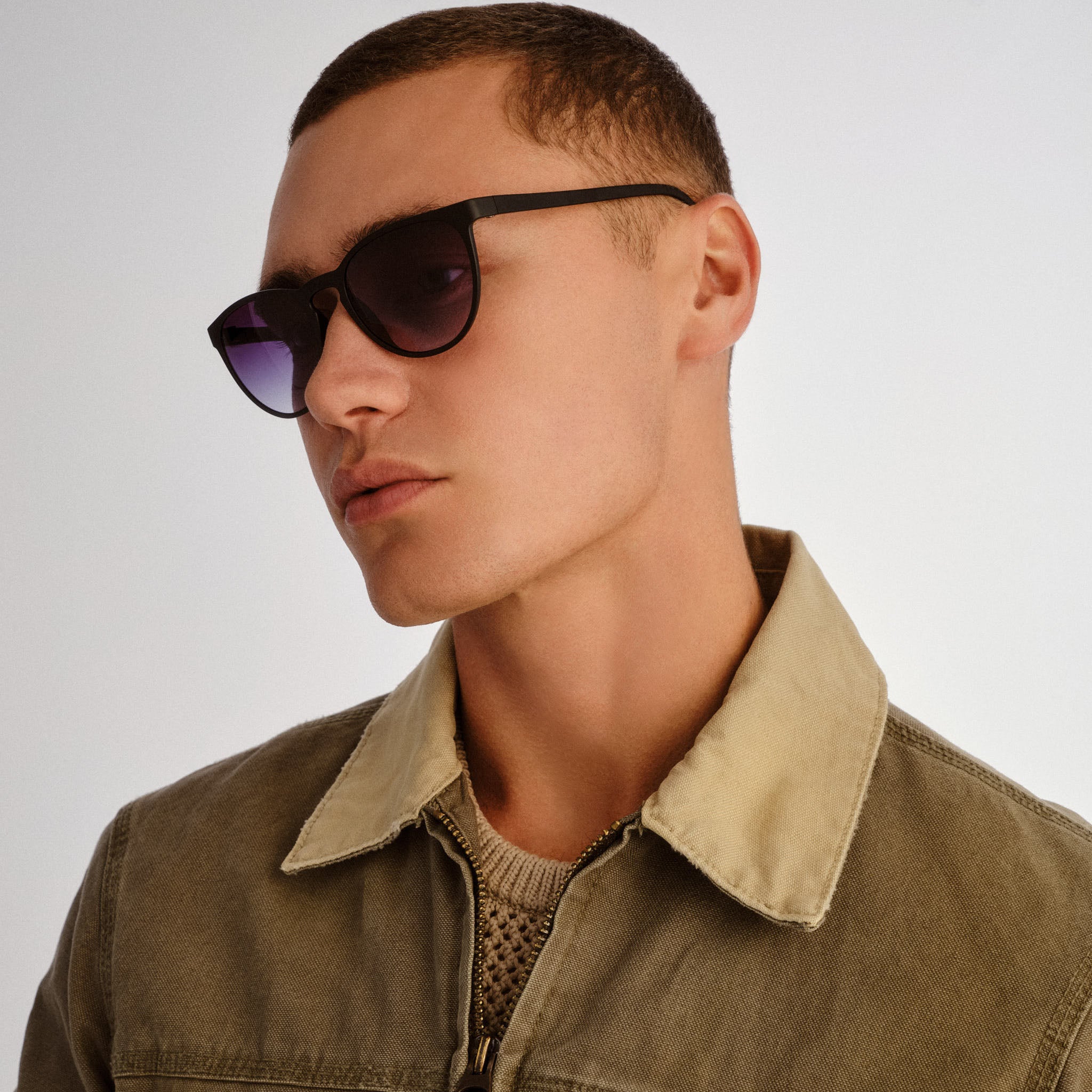 #color_MATTE BLACK-SMOKE GRAD